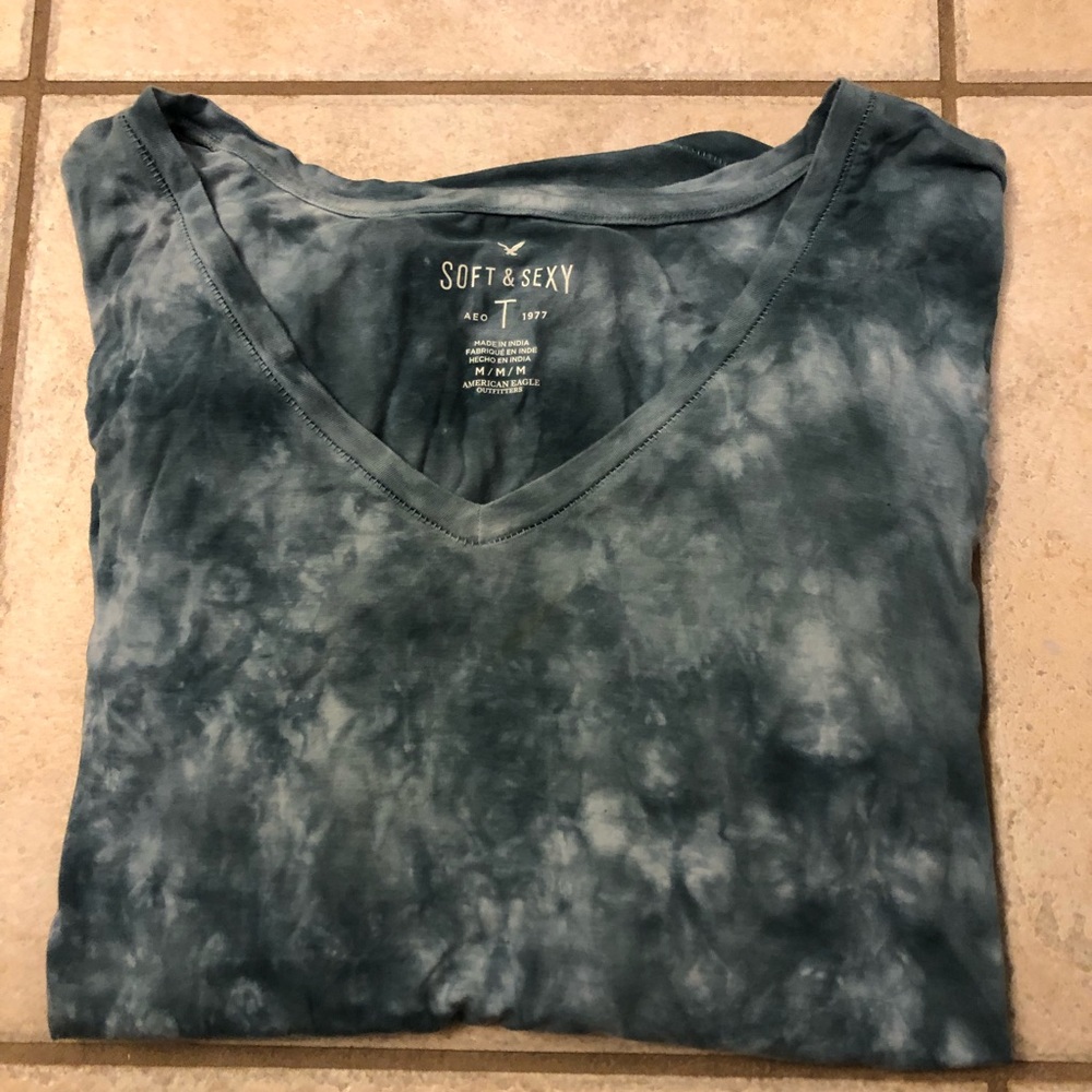 American Eagle long sleeve tee